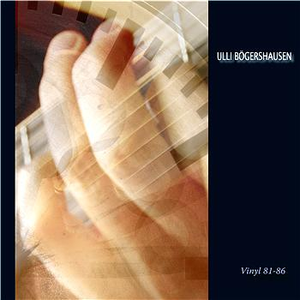 两男一女舔下面的视频户外免费
